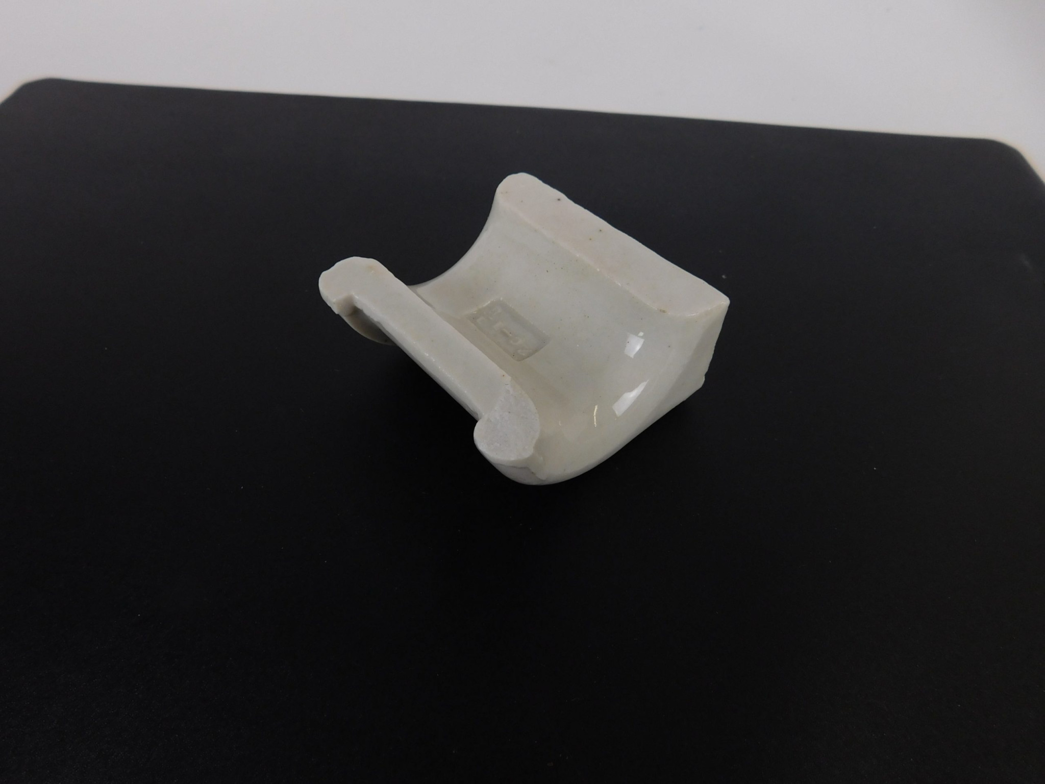 Kindorf Strap and Porcelain Insulator